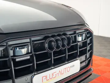 AUDI Q8 55 TFSI Quatrro S Line