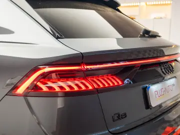 AUDI Q8 55 TFSI Quatrro S Line