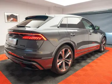 AUDI Q8 55 TFSI Quatrro S Line