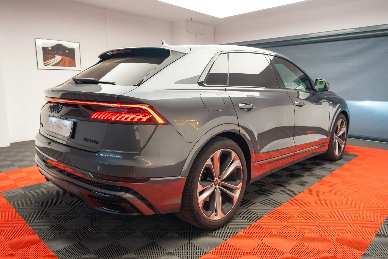 AUDI Q8 55 TFSI Quatrro S Line