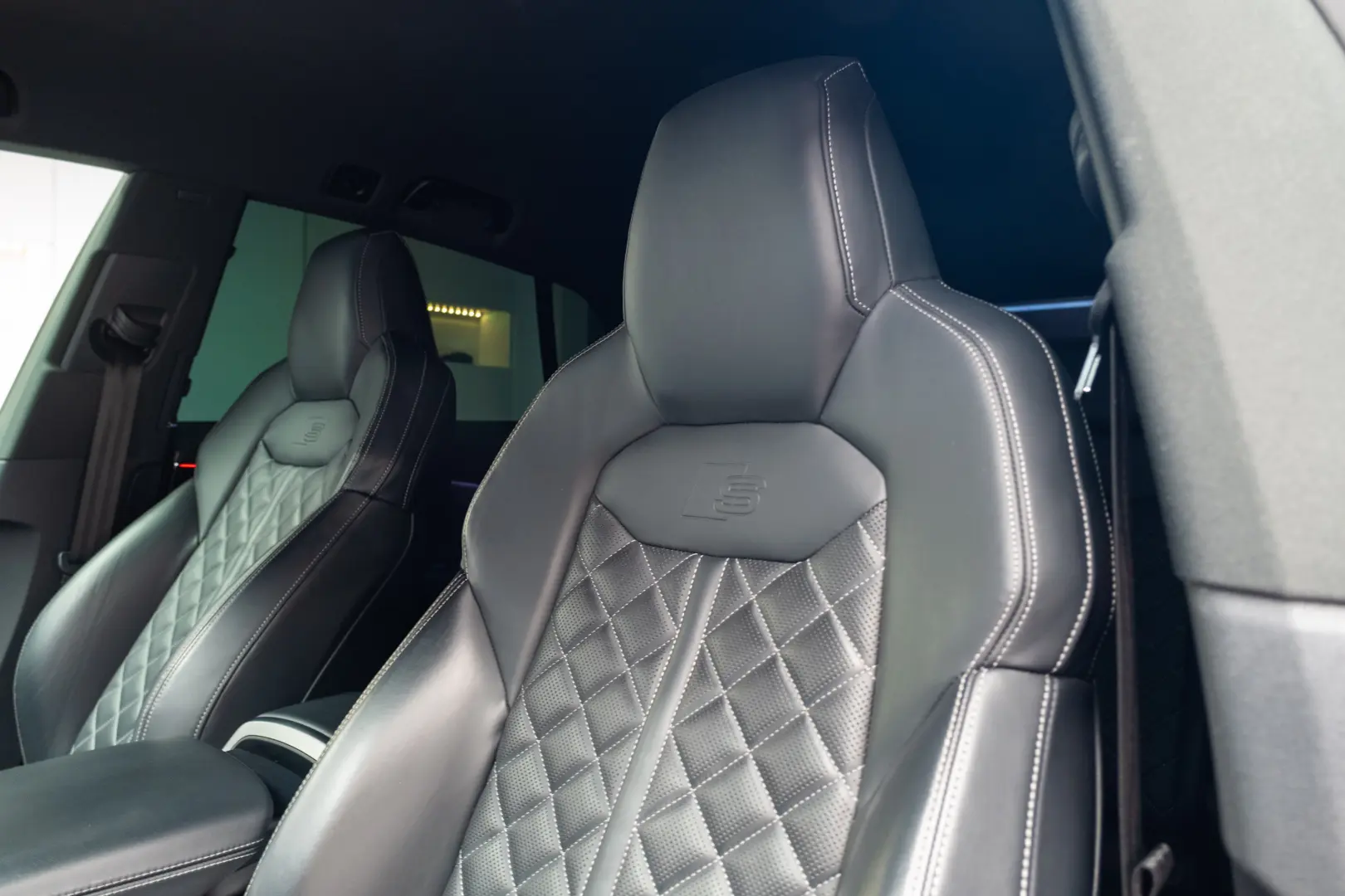 AUDI Q8 55 TFSI Quatrro S Line