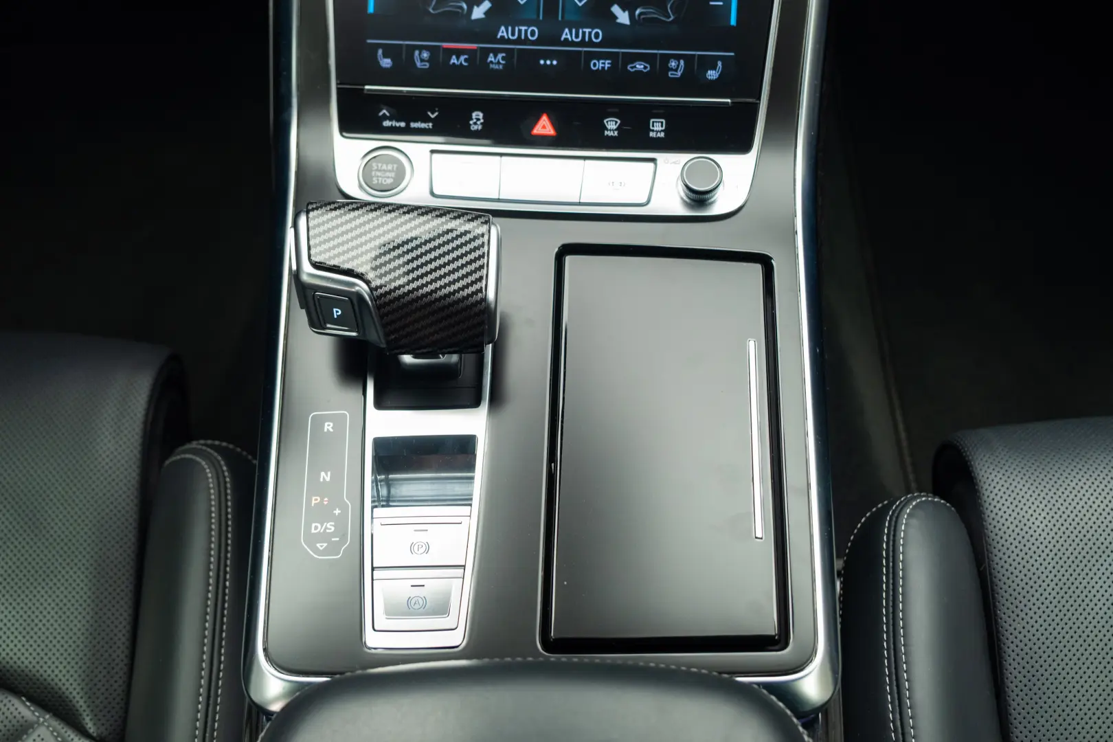 AUDI Q8 55 TFSI Quatrro S Line