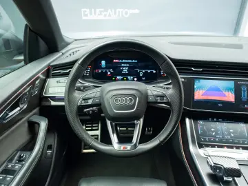 AUDI Q8 55 TFSI Quatrro S Line