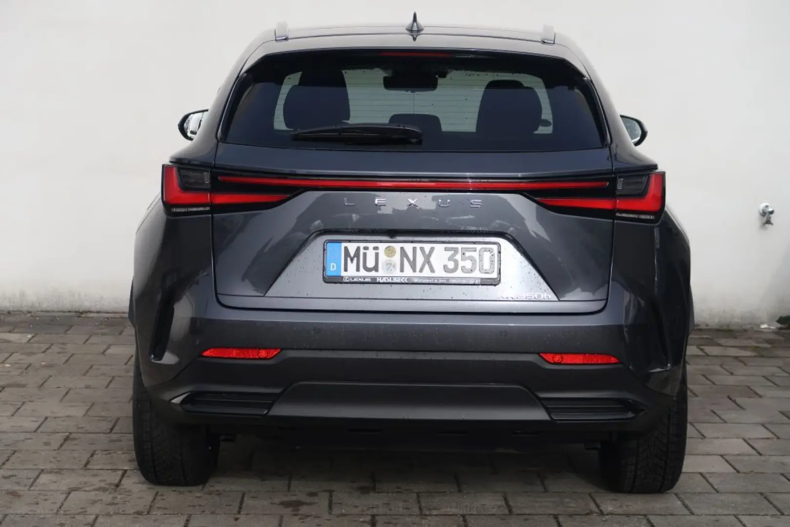 NX 350h Luxury Line