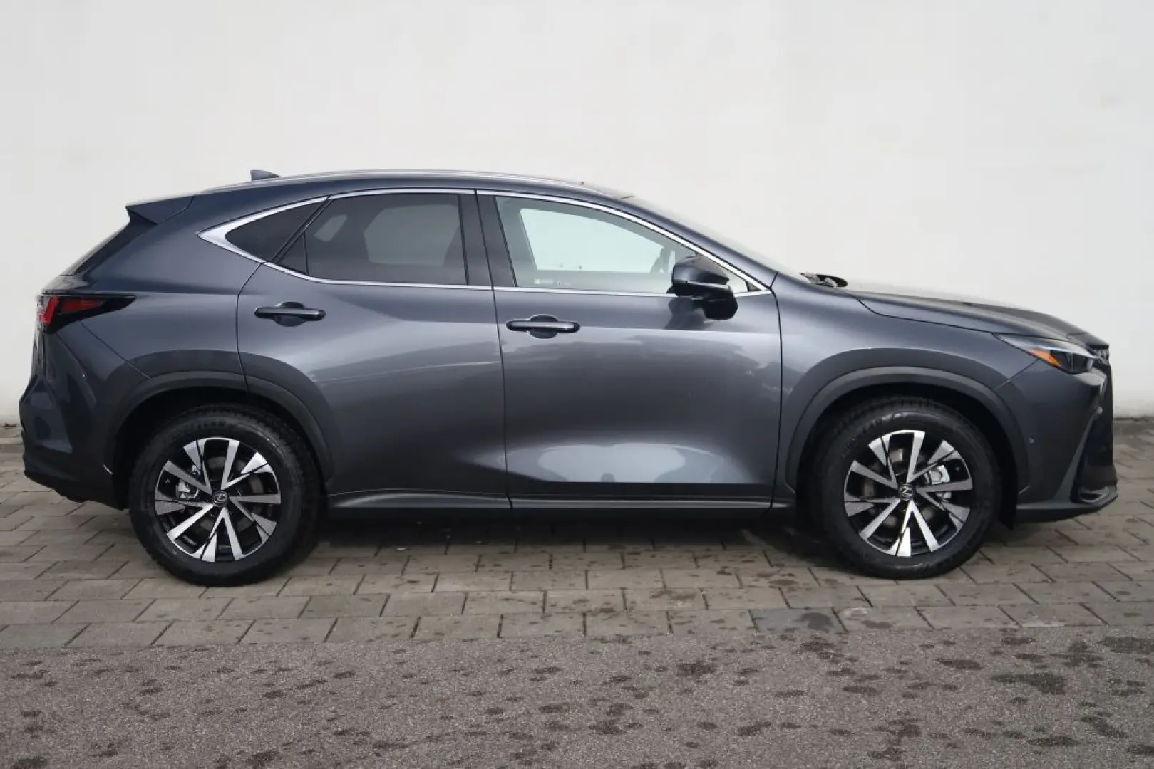 NX 350h Luxury Line