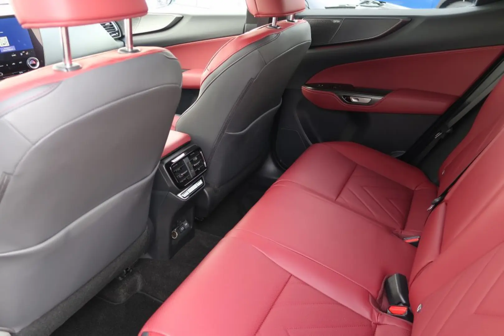 NX 350h Luxury Line