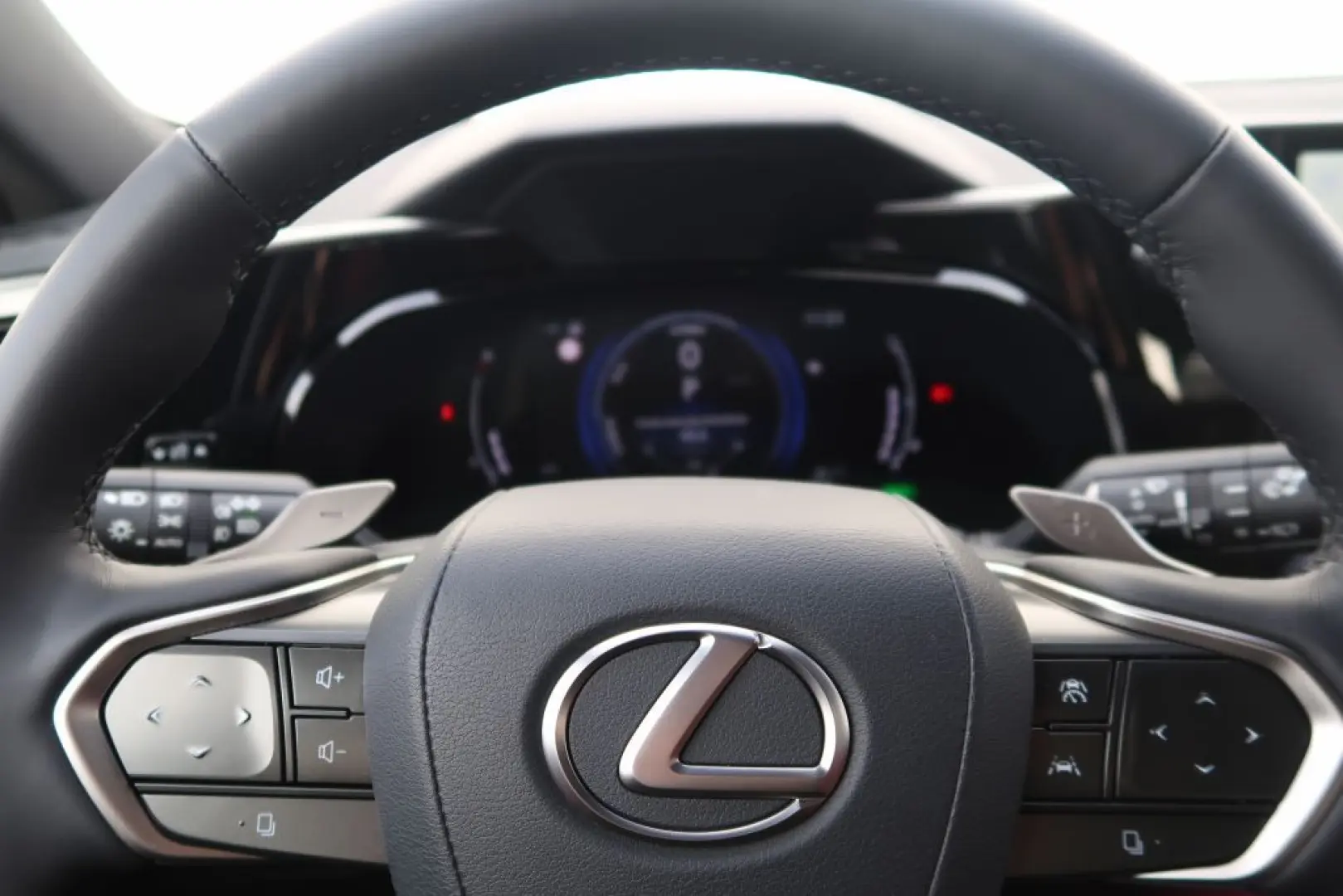 NX 350h Luxury Line