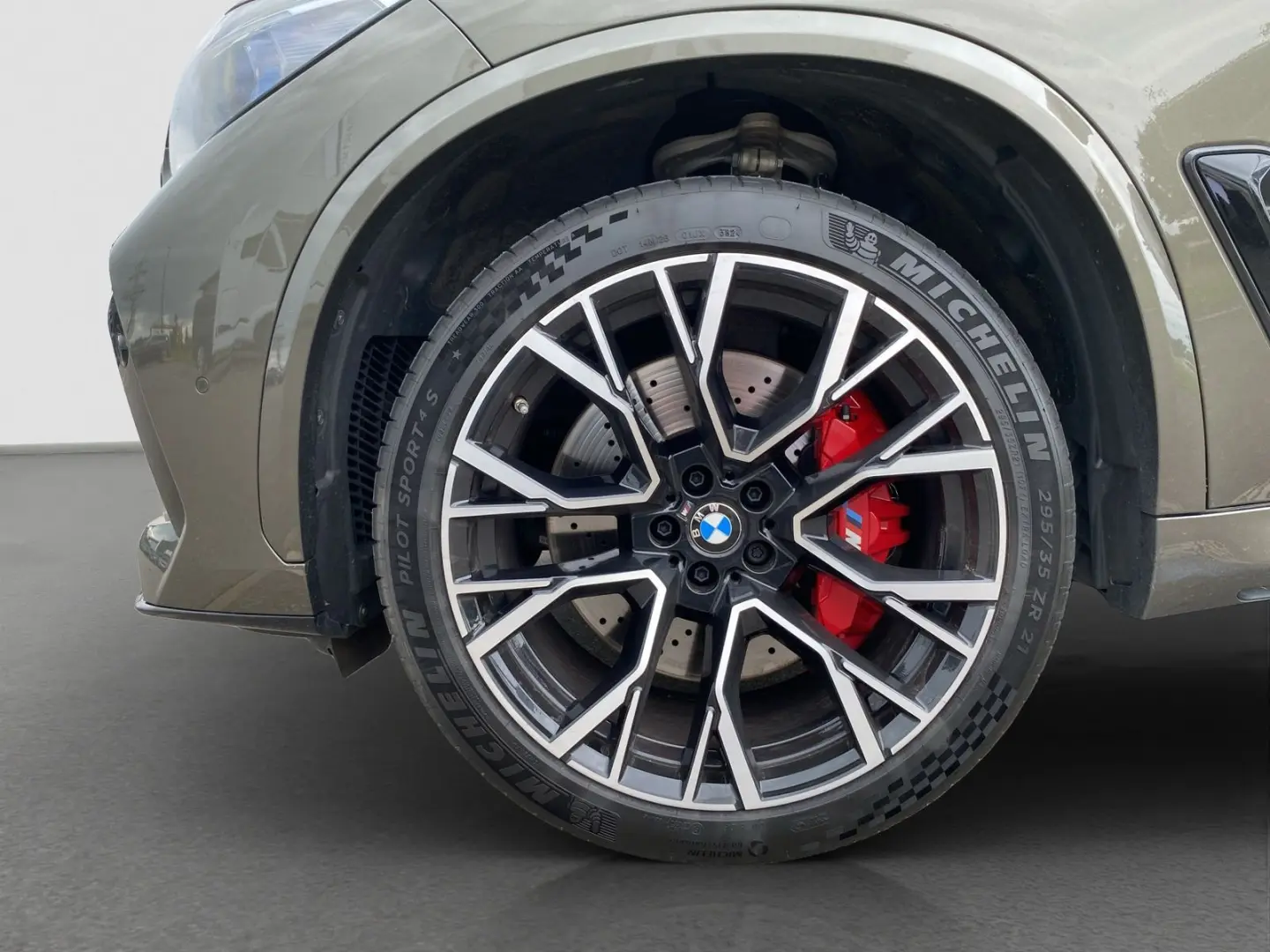 BMW X5 M Competition (Navi AHK HUD H/K ACC Leder)