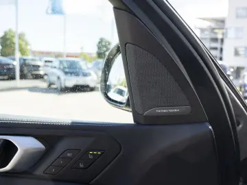BMW X5 M Competition Massage LASER PANO 360° HUD AHK