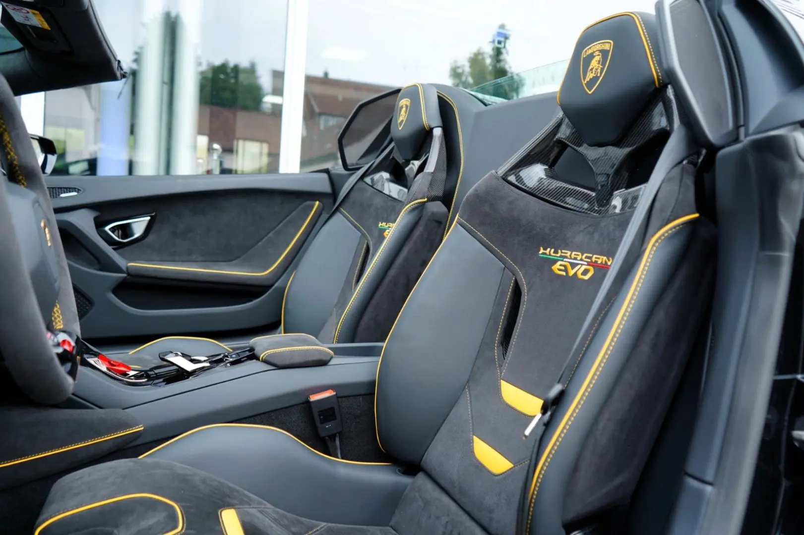 Huracán EVO Spyder 640-4/SENSONUM/SPORTSEATS/LFT