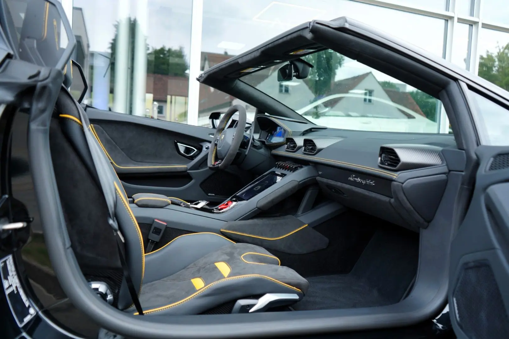 Huracán EVO Spyder 640-4/SENSONUM/SPORTSEATS/LFT