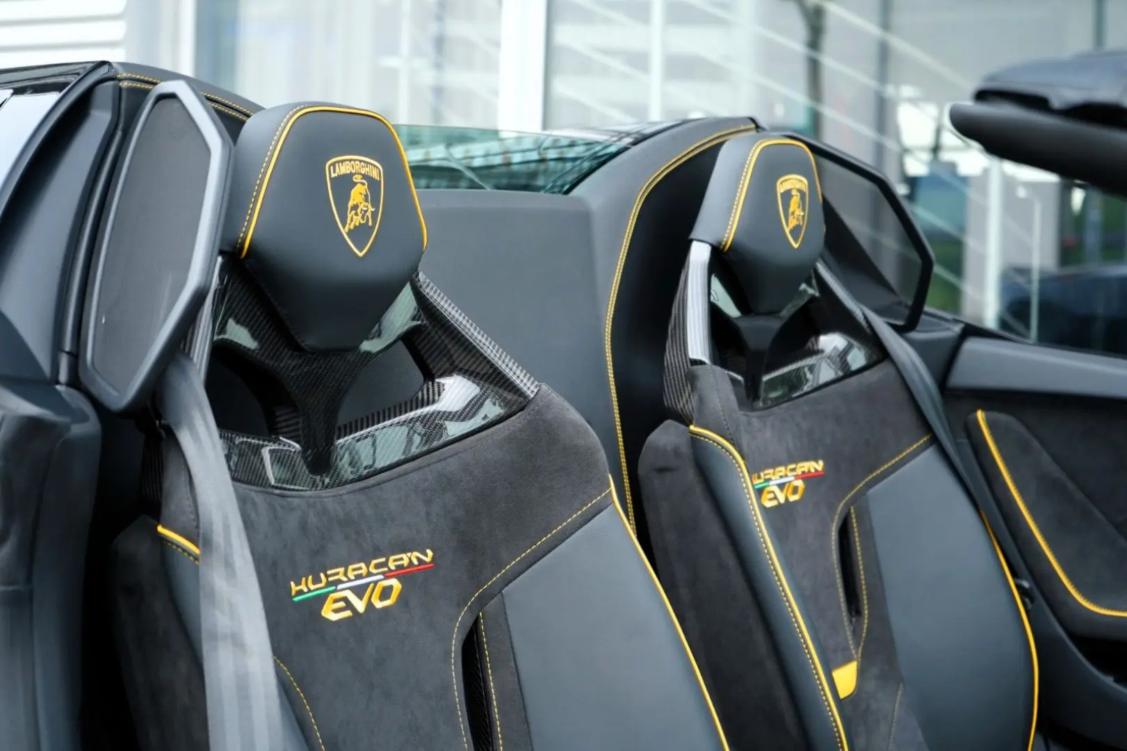 Huracán EVO Spyder 640-4/SENSONUM/SPORTSEATS/LFT