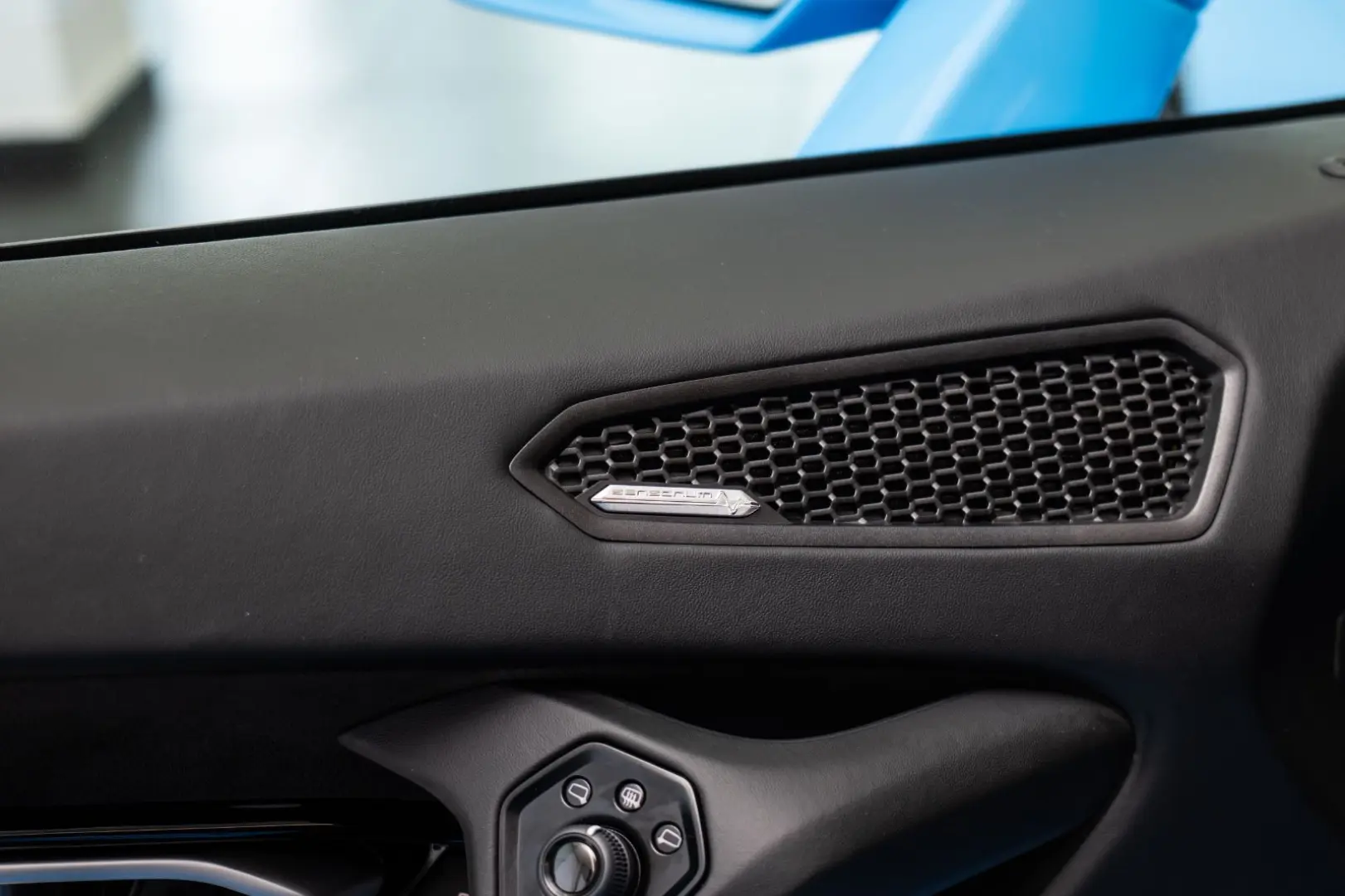 Huracán EVO Spyder/Blu Cepheus/LIFT/Sensonum