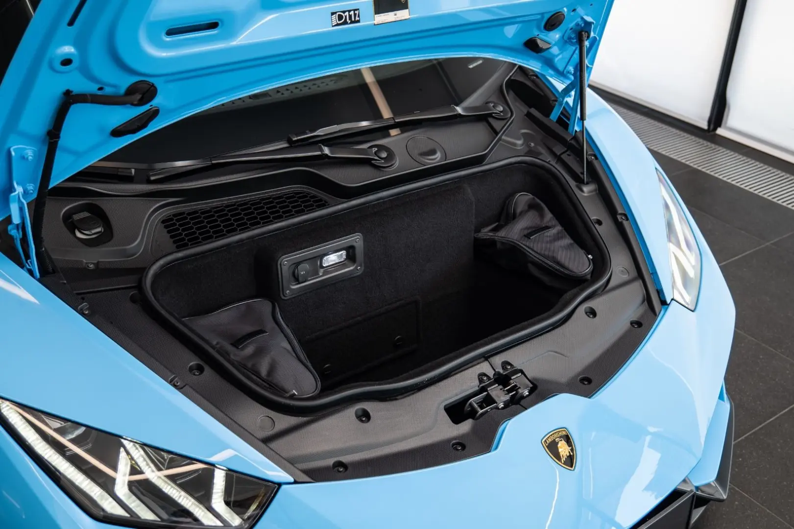 Huracán EVO Spyder/Blu Cepheus/LIFT/Sensonum