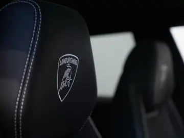 Urus S *1.HD *23Zoll *Pano *Keramik *B&O *Carbon