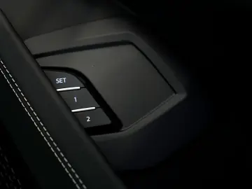 Urus S *1.HD *23Zoll *Pano *Keramik *B&O *Carbon