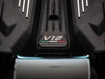 Revuelto 6.5 V12 HPEV