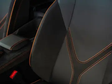 Revuelto 6.5 V12 HPEV