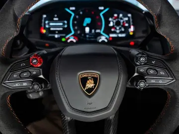 Revuelto 6.5 V12 HPEV