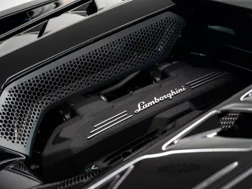 Revuelto 6.5 V12 HPEV