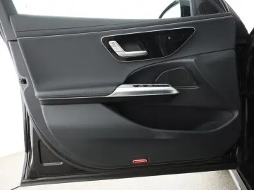 E 200 AMG NIGHT+LED+NAVI+KAMERA+TOTWINKELA.+DAB+