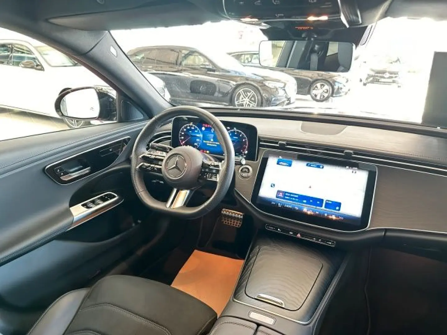 E 200 AMG KAMERA+DISTRONIC+KEYLESS+MBUX+NAVI+LED