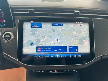 E 200 AMG KAMERA+DISTRONIC+KEYLESS+MBUX+NAVI+LED