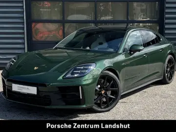 Panamera 4 E-Hybrid   Hinterachslenkung   ACC