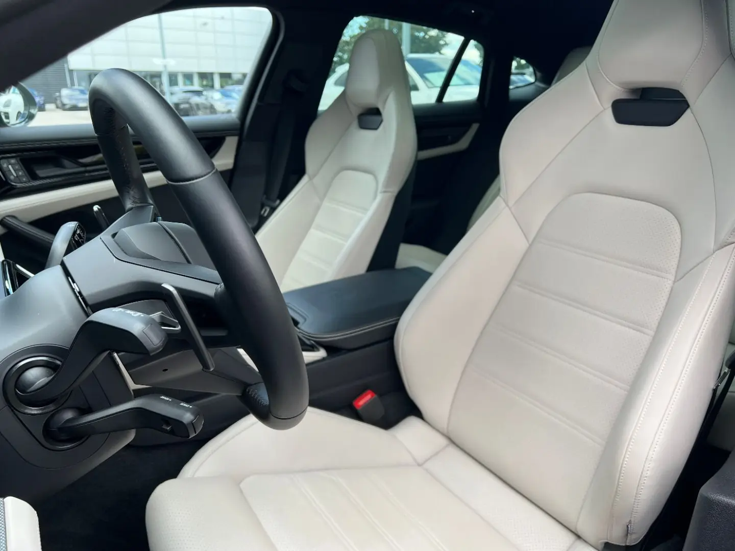 Panamera 4 E-Hybrid | Hinterachslenkung | ACC
