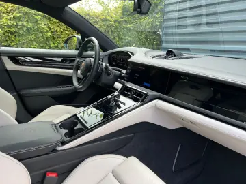 Panamera 4 E-Hybrid | Hinterachslenkung | ACC