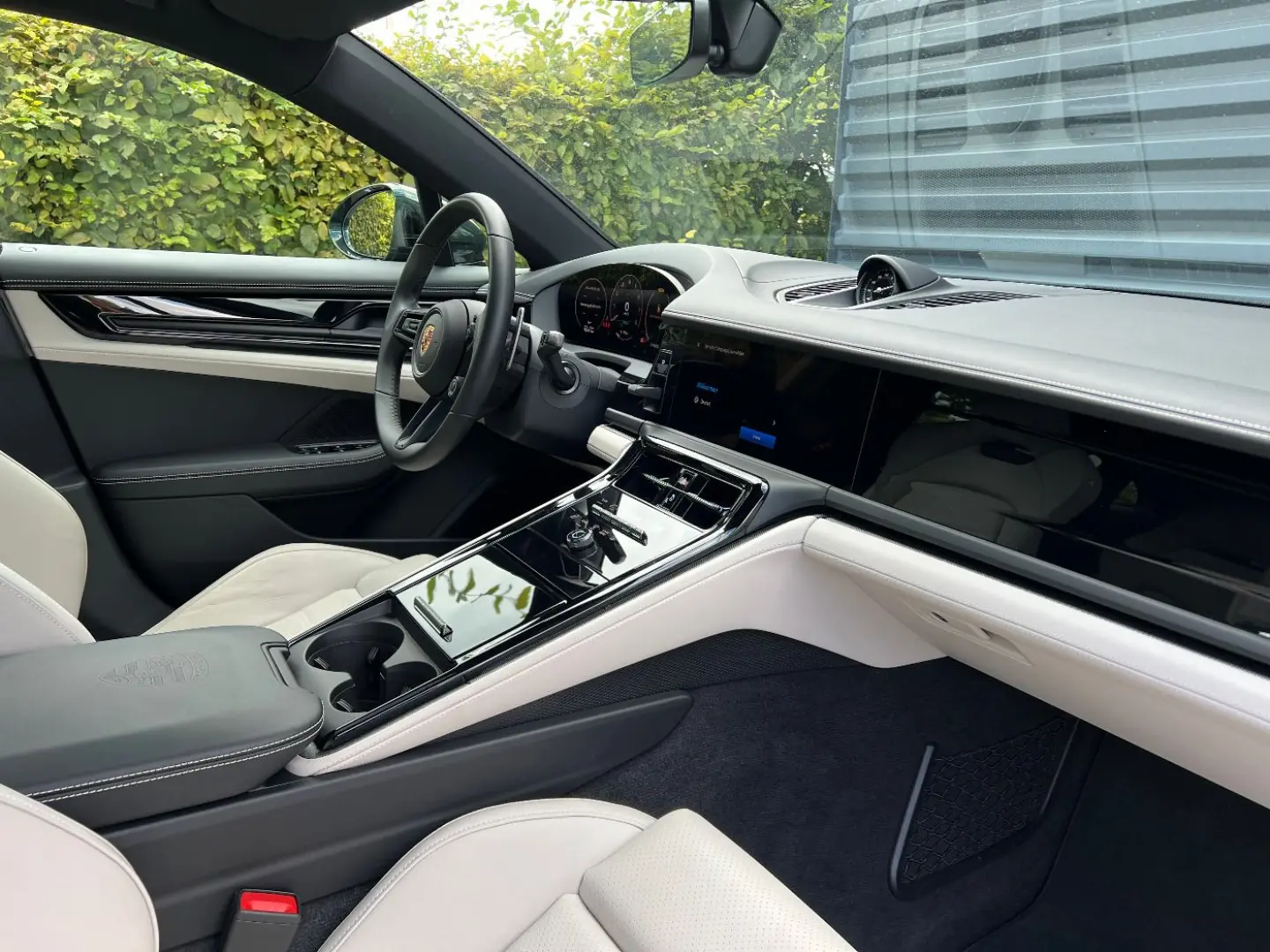 Panamera 4 E-Hybrid | Hinterachslenkung | ACC