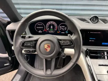 Panamera 4 E-Hybrid | Hinterachslenkung | ACC
