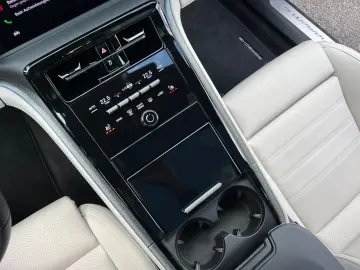 Panamera 4 E-Hybrid | Hinterachslenkung | ACC
