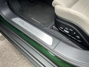 Panamera 4 E-Hybrid | Hinterachslenkung | ACC