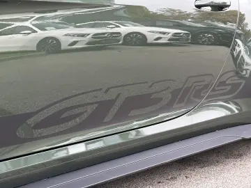 Porsche 911 GT3 RS Weissach Package
