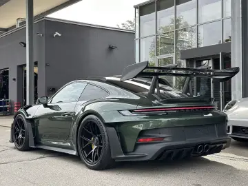 Porsche 911 GT3 RS Weissach Package