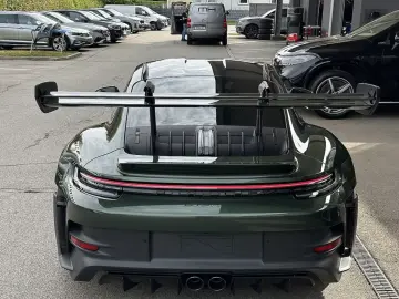 Porsche 911 GT3 RS Weissach Package