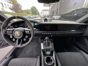 Porsche 911 GT3 RS Weissach Package