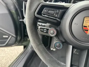 Porsche 911 GT3 RS Weissach Package