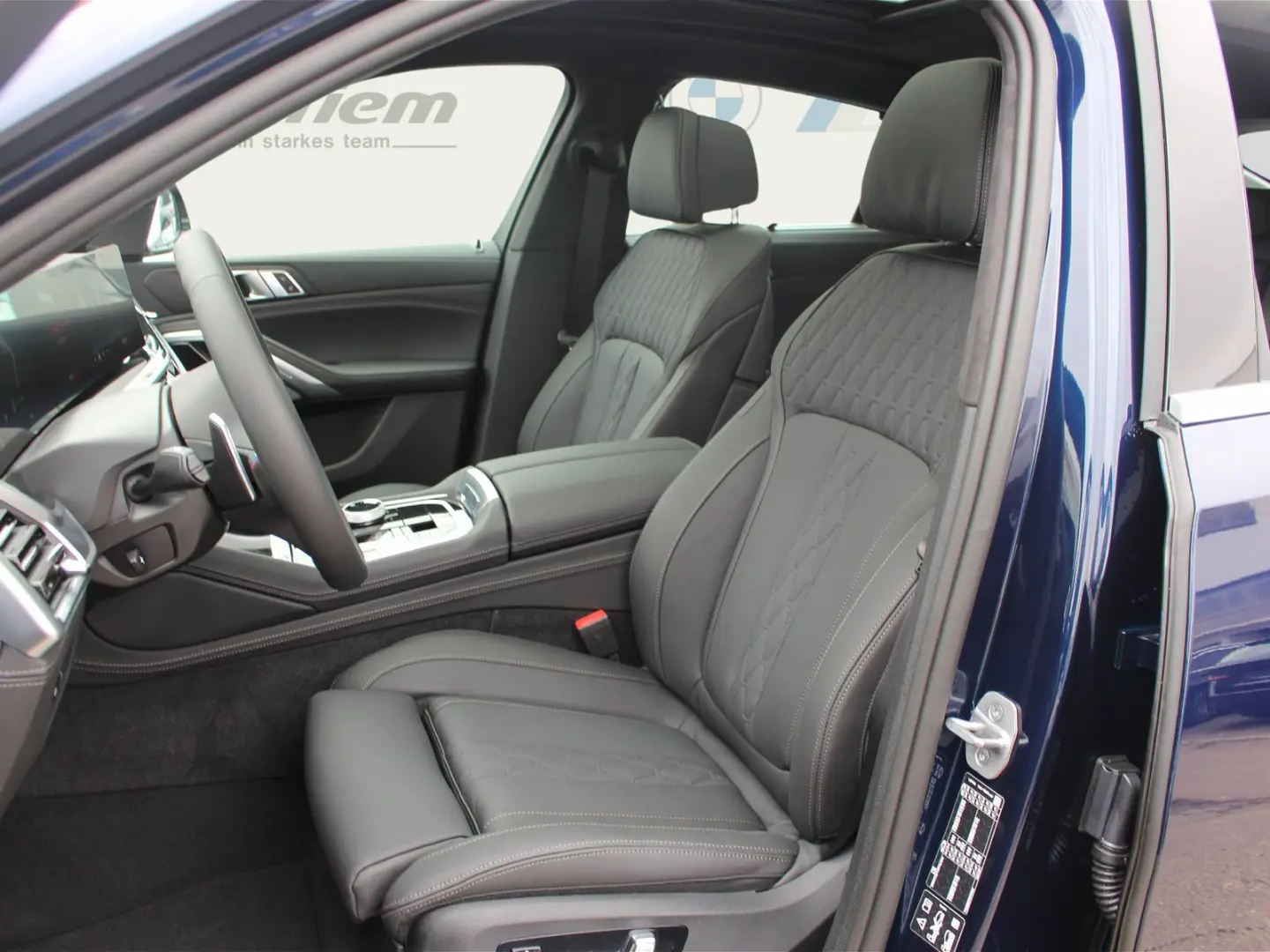 X6 M60i xDrive M Sport Pan-Glasdach Standh. AHK 