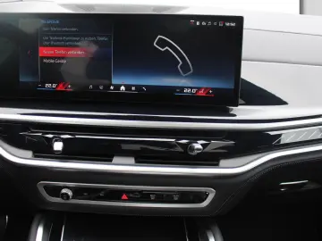 X6 M60i xDrive M Sport Pan-Glasdach Standh. AHK 