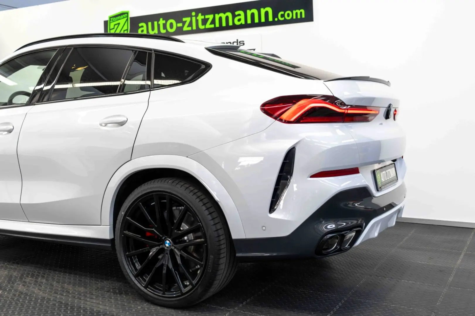 X6 M60i xDrive/BOWERS&WILKINS/CARBON/PANO/AHK