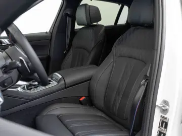 X6 M60i xDrive/BOWERS&WILKINS/CARBON/PANO/AHK
