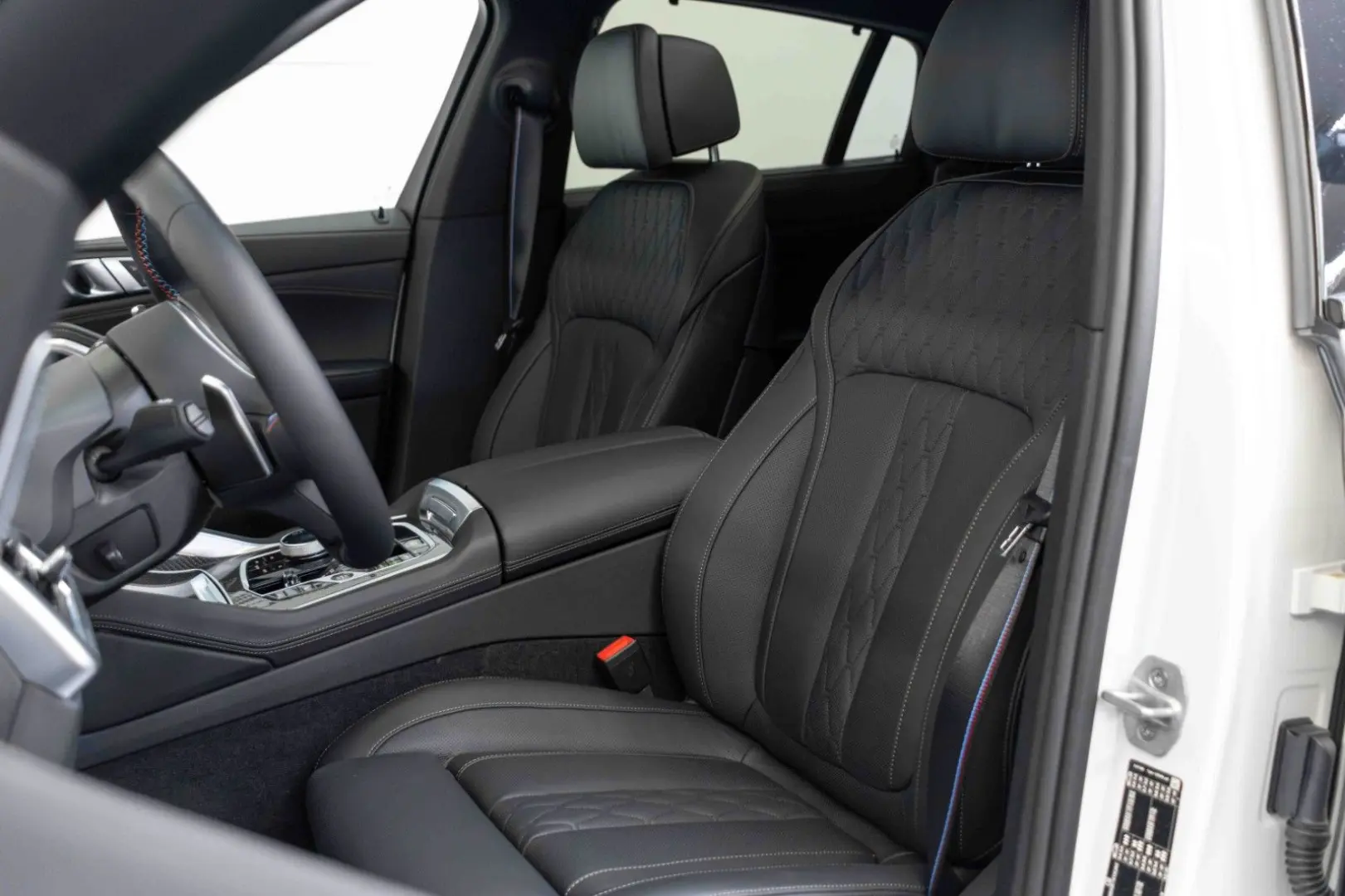 X6 M60i xDrive/BOWERS&WILKINS/CARBON/PANO/AHK
