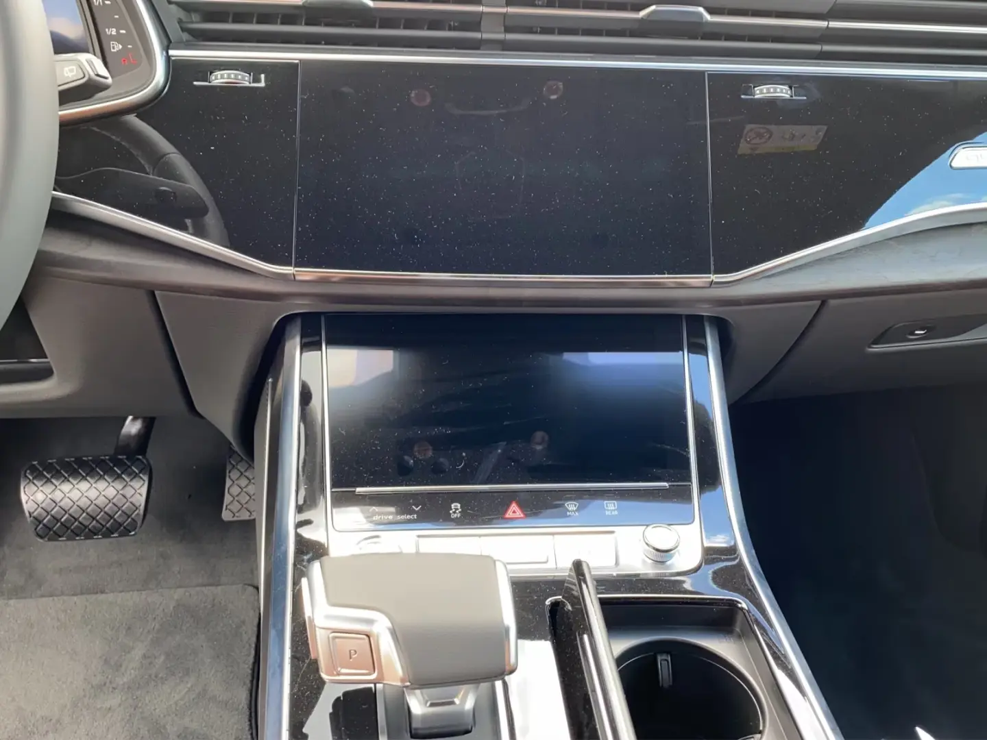 Audi Q8 50 TDI quattro S-Line+PANO+MATRIX+