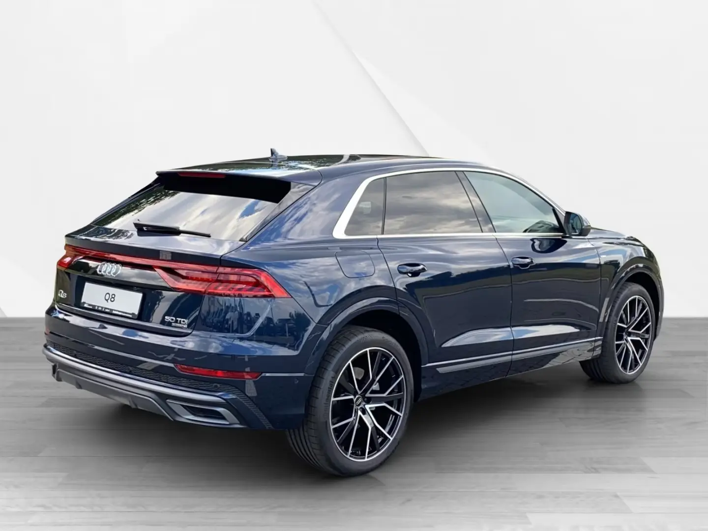 Audi Q8 50 TDI quattro S-Line+PANO+MATRIX+