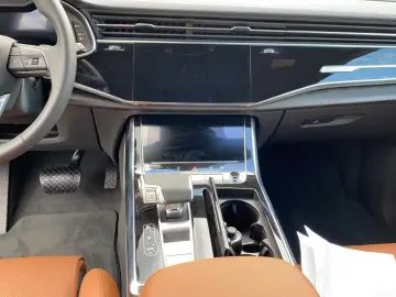 Audi Q8 50 TDI quattro S-Line+PANO+MATRIX+