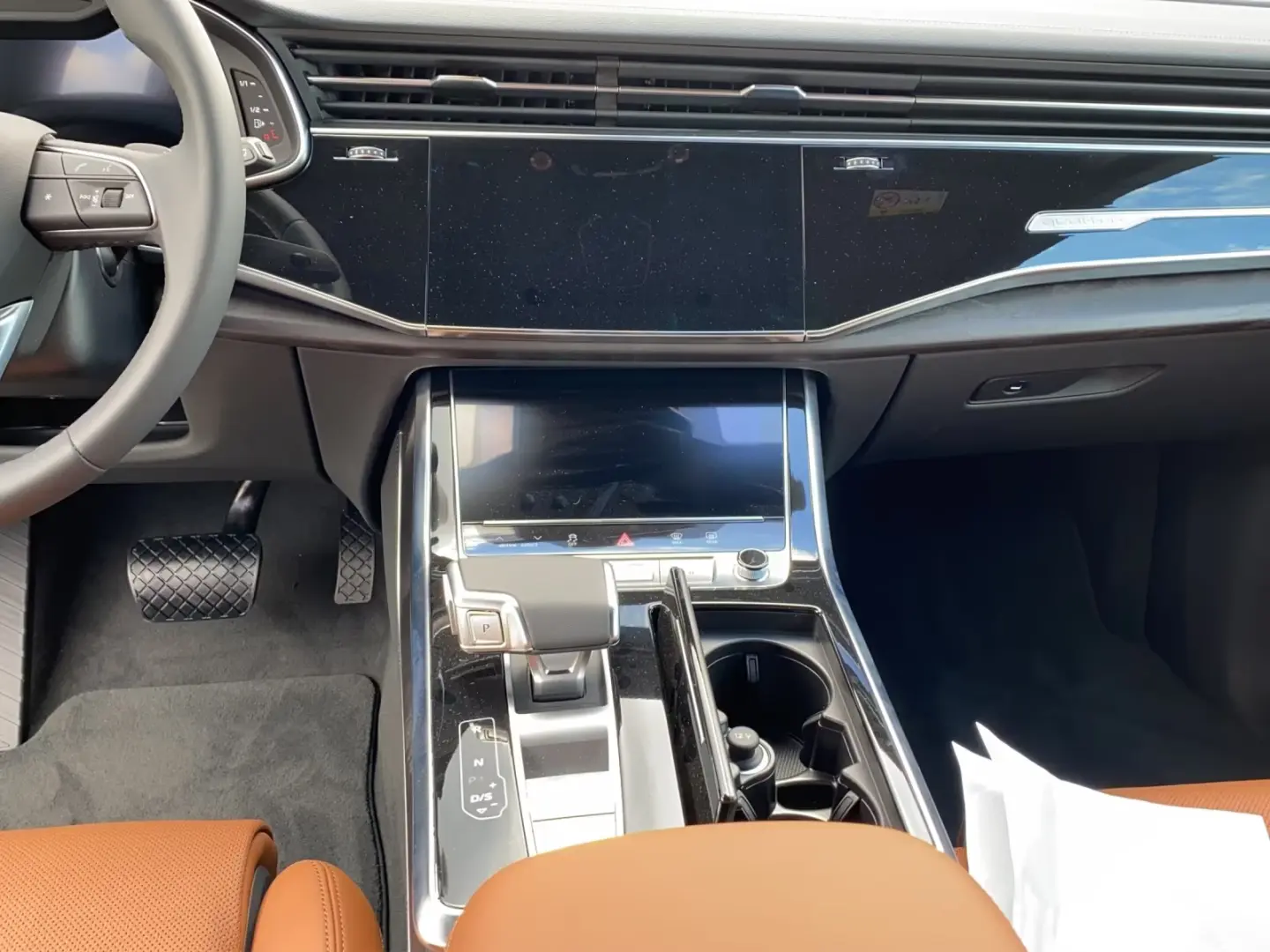 Audi Q8 50 TDI quattro S-Line+PANO+MATRIX+