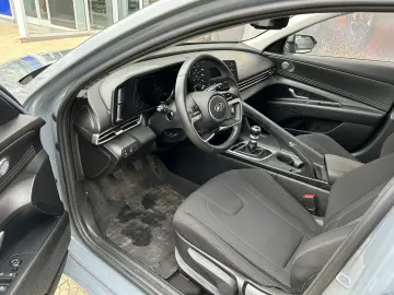 Hyundai Elantra 1.6 l 123 CP 6MT Classic
