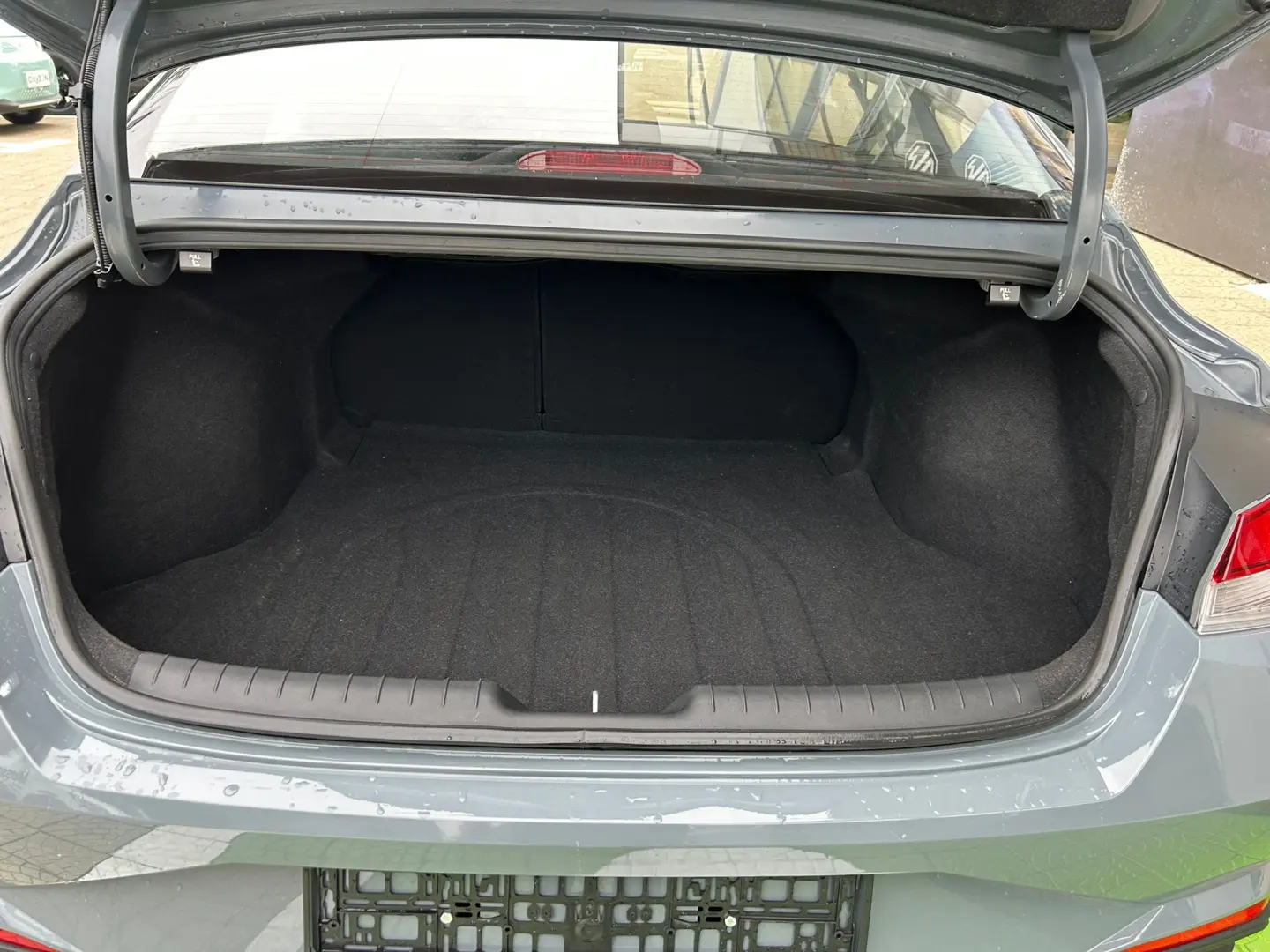 Hyundai Elantra 1.6 l 123 CP 6MT Classic